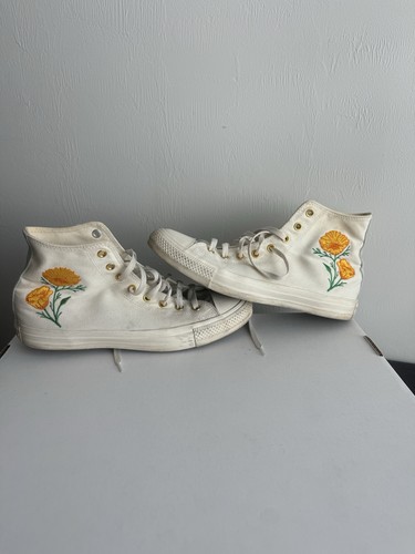 Custom Flower design Converse