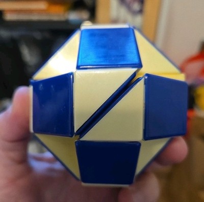Vintage Original Rubiks Magic Snake Twist Puzzle Blue White USED