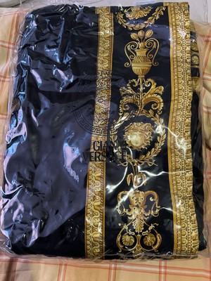 Versace Handtuch neu 2 M X 2 M ( Groß )