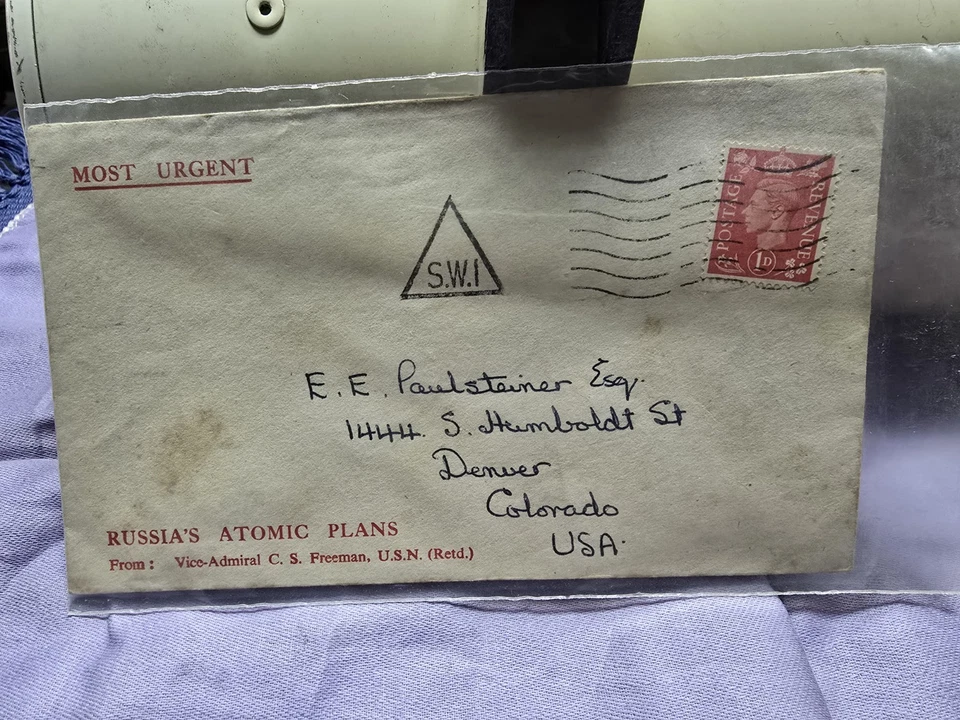 Cubierta Guerra Fría - "Planes Atómicos de Rusia" - Vicealmirante C.S. Freeman USN Ret.  Foto 3 de 4