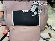 ❣️Nine West Leather Bag BRAND NEW ❣️ With Lady Of Pearl Embellishment+pouch