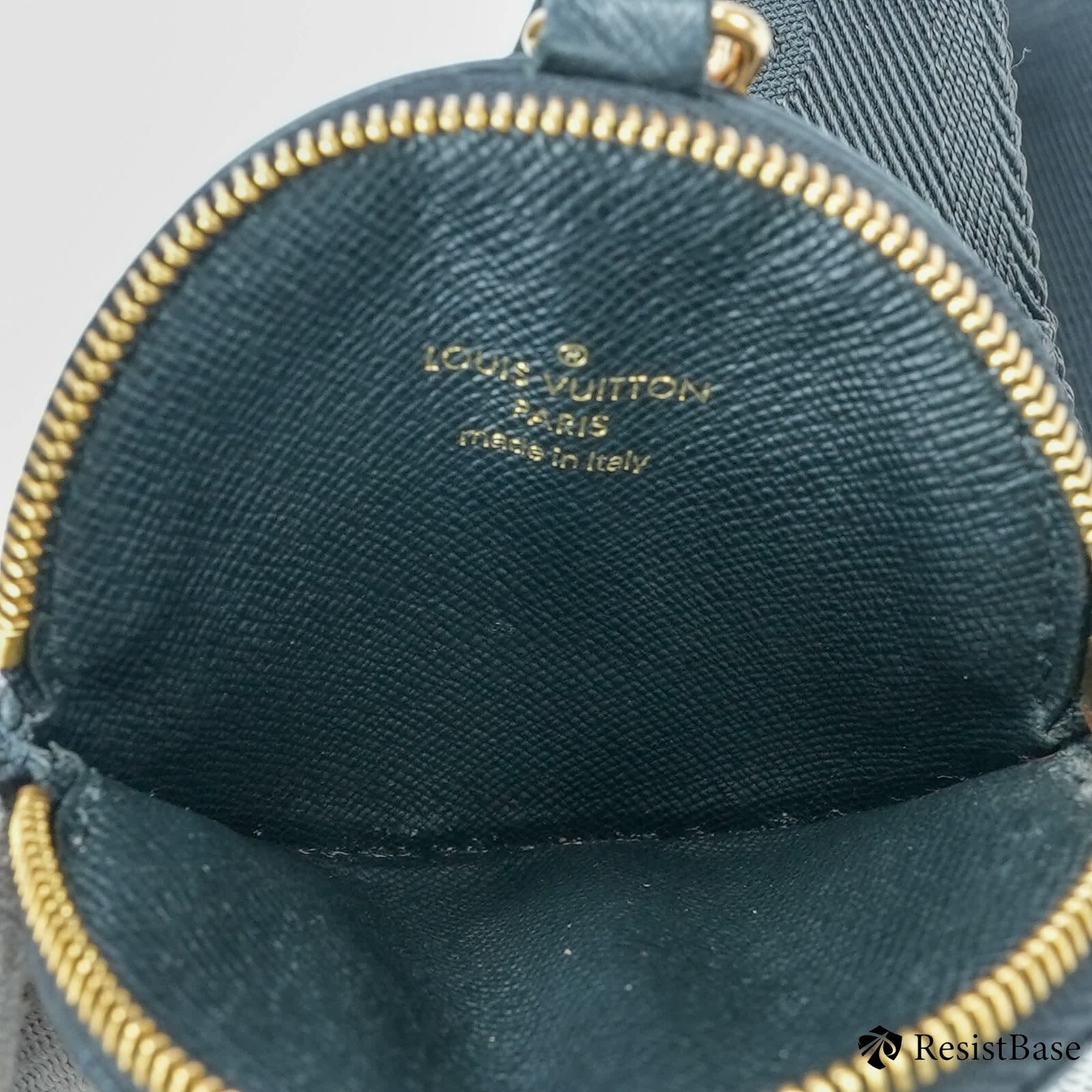 Louis Vuitton New Wave Multi Pochette Crossbody One Size Louis Vuitton New Wave Multi Pochette Crossbody One Size