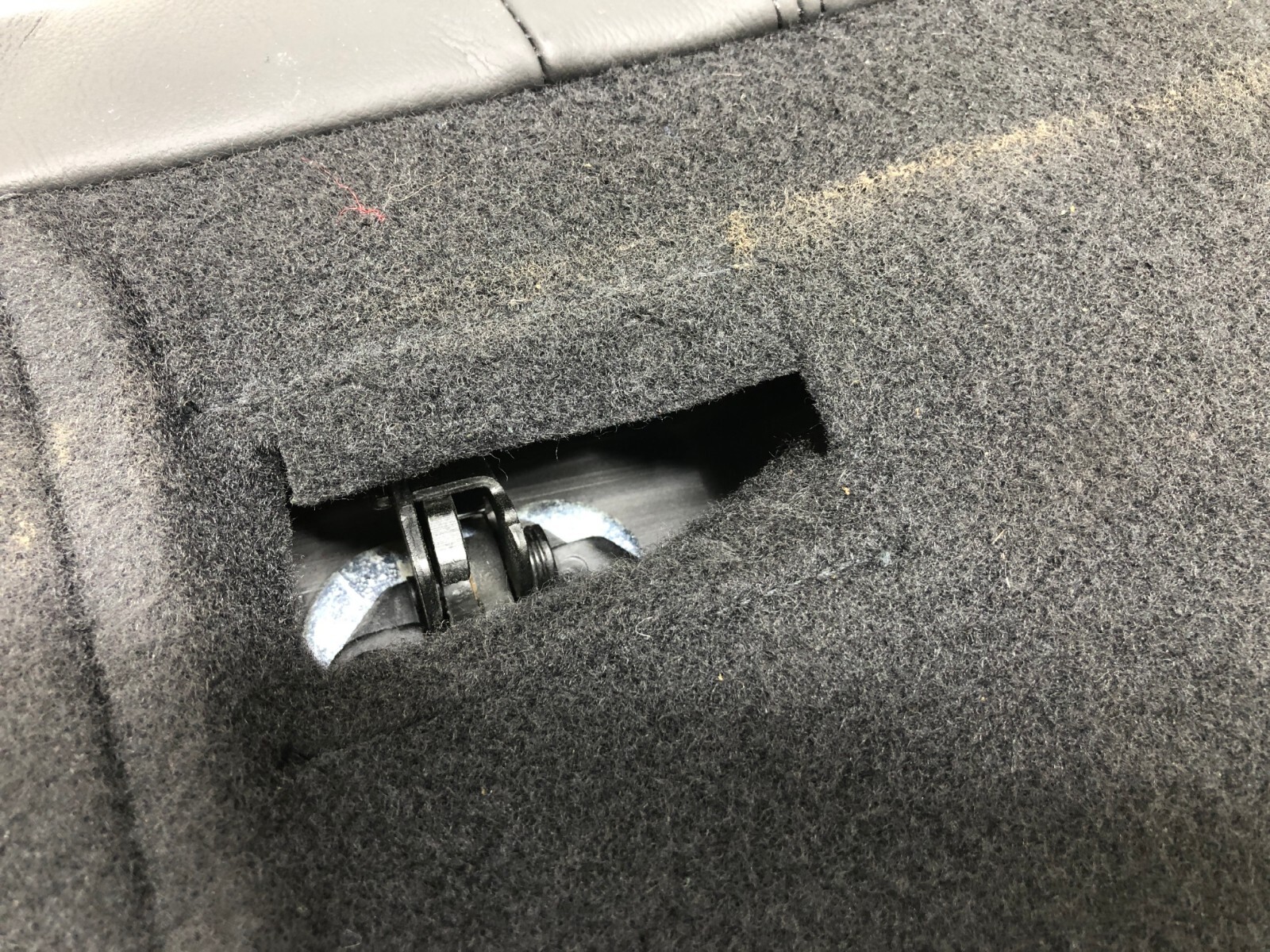 2014-2017 MASERATI GHIBLI RIGHT PASSENGER REAR UPPER SEAT CUSHION OEM.