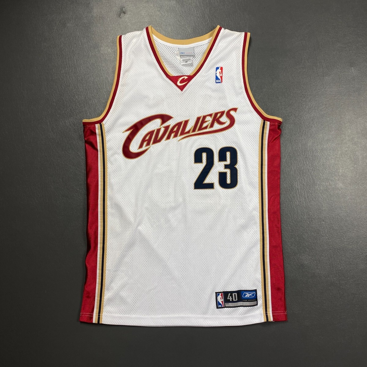 100% Authentic Lebron James Reebok Rookie Cavaliers Jersey Size 40