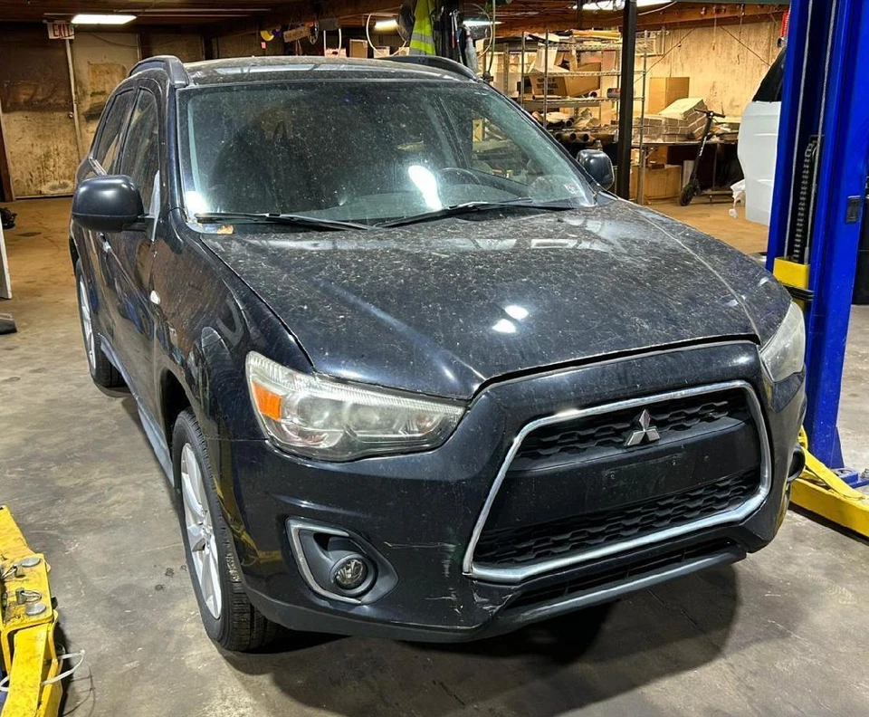 Se adapta a 11-20 MITSUBISHI OUTLANDER SPORT suspensión delantera travesaño base OEM Foto 3 de 4