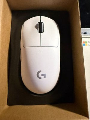 Logitech G PRO X Superlight Kabellose Gaming Maus Weiß NEU