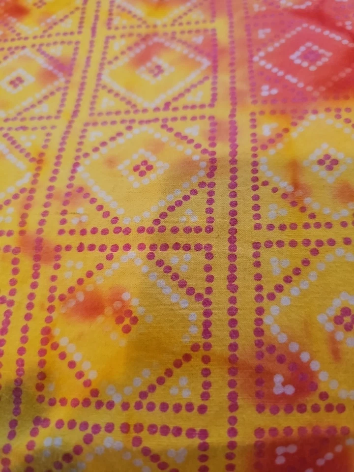 Tela de edredón de algodón geométrico triple naranja y amarillo batik vintage 4 yardas Foto 3 de 4