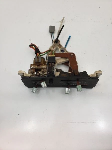 Control de temperatura con CA instalado de fábrica para 84-86 BRONCO II 736105 Foto 2 de 4