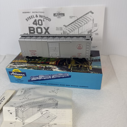 Athearn Ho, vagón de carga de 40’, ferrocarril Alton, el único camino, plateado - #1263 | Condition: Used