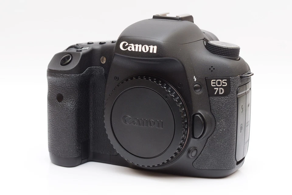 Astrophotography Modified Canon 7D Converted camera body - image 2 of 4