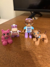 Lego 10828 Duplo Disney Doc McStuffins Doc's Pet Vet Care
