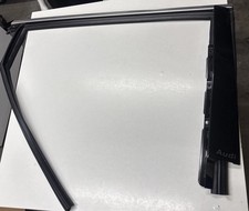 2017-2024 Audi Q7 Rear Right Door Window Glass Channelseal Oem 4m0839902