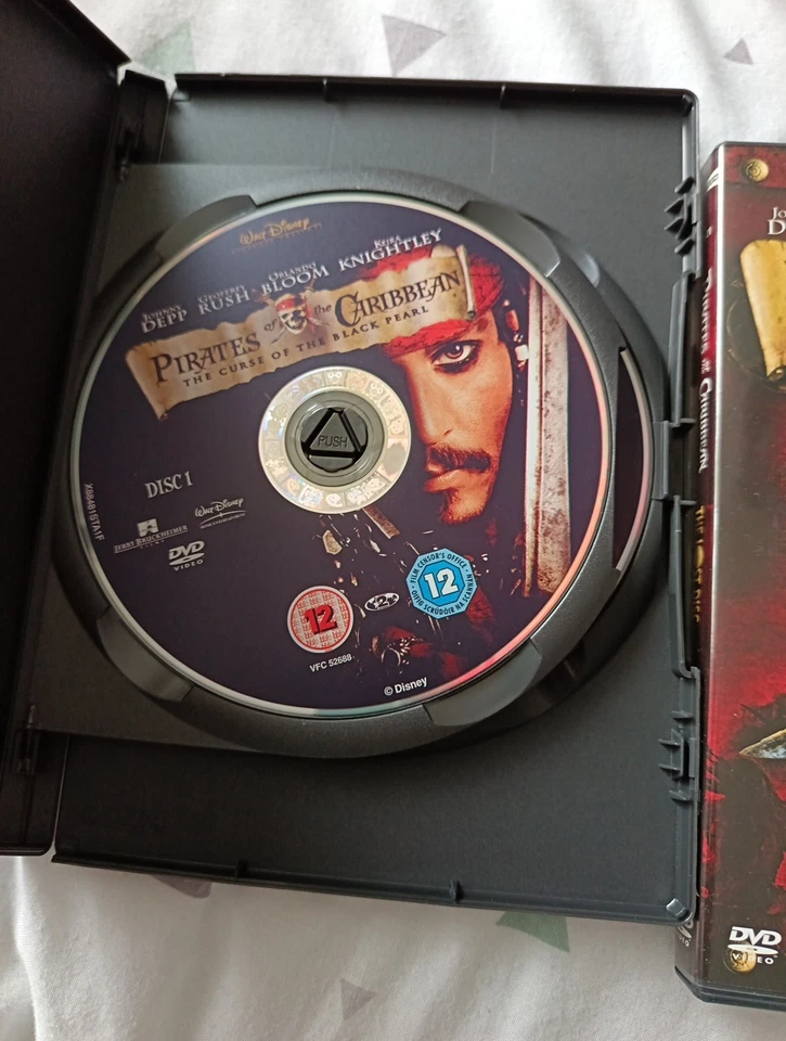 Pirates of The Caribbean: The Curse of The Black Pearl 2005 DVD Lost Disc. - Image 4 of 4