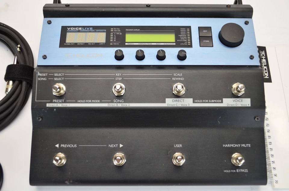 Procesador de efectos vocales TC Helicon Voicelive armonía automática y corrección de tono Foto 4 de 4