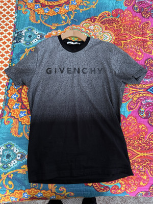 GIVENCHY size Small/46