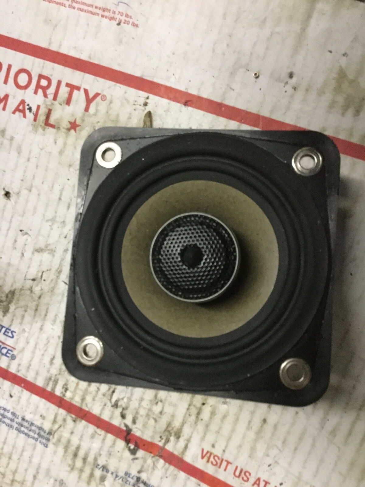 06 07 08 09 10 11 12 13 14 15 16 Aston Martin Vantage Dash Speaker 6G33-18808-FA