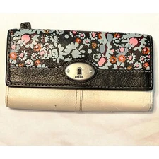 Vintage FOSSIL Cream & Black Floral Long Envelope Leather wallet 7.5" **READ