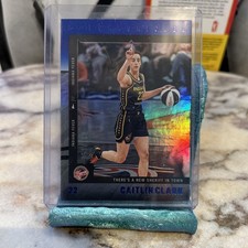 2025 Panini Caitlin Clark Chronicled Sheriff /199 #51 Blue Holo