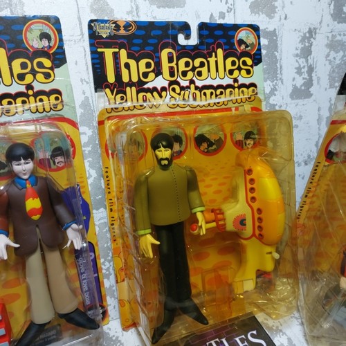 BEATLES YELLOW SUBMARINE SET All 4 Action Figures + Record, VHS, DVD, & Cassette - Picture 4 of 24