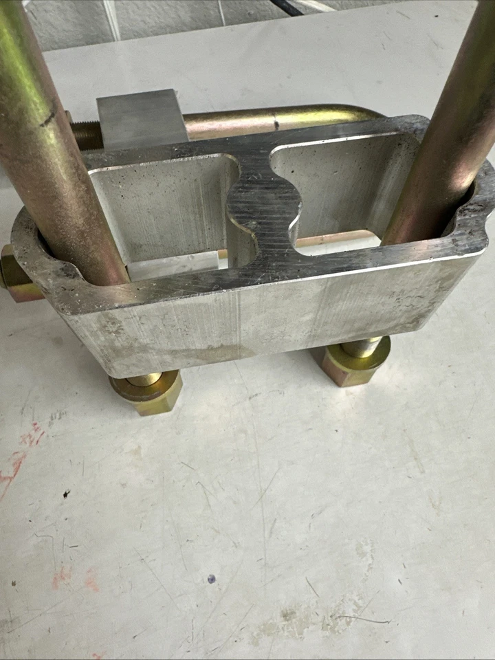 Camioneta Chevy C10 1963-72 camioneta pickup golpeada bajada bloques traseros de 2" Foto 4 de 4