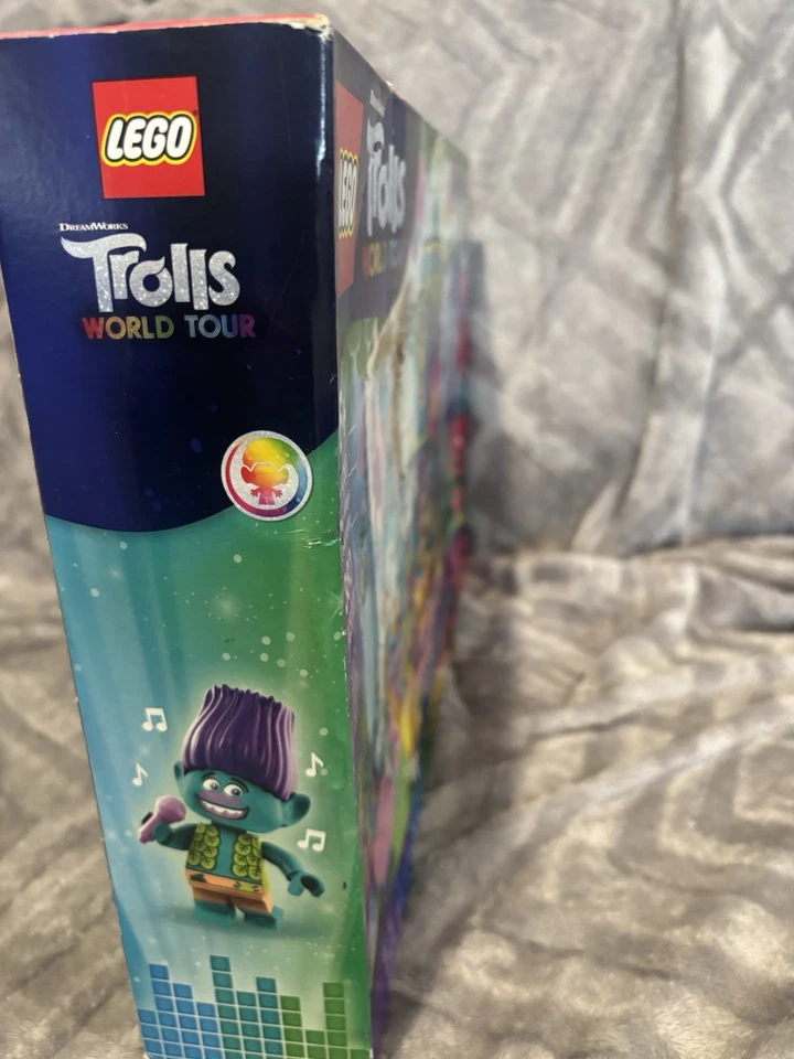 LEGO Retired Set #41255 Trolls World Tour Pop Village Celebration, Damaged Box - Image 4 of 4