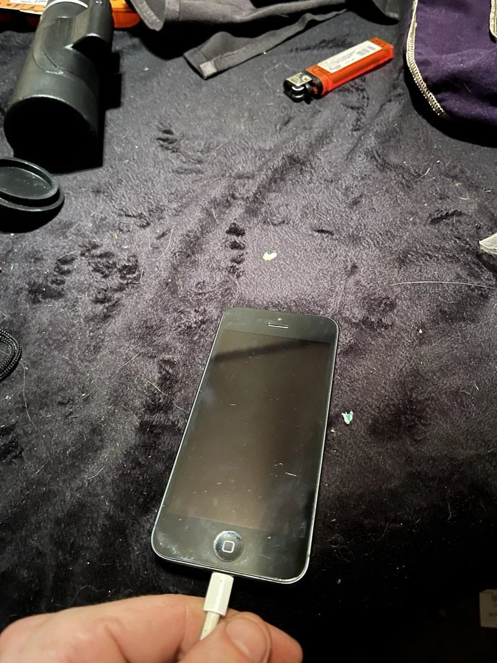 Apple iPhone 5 - Slate Black   Unlocked. Verizon Sim - Image 3 of 4