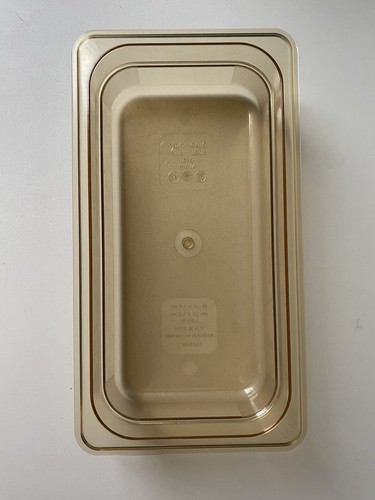 Cambro 1/3 Size Amber High Heat Plastic Food Pan - 2 1/2" Deep - 32HP150 H-Pan™