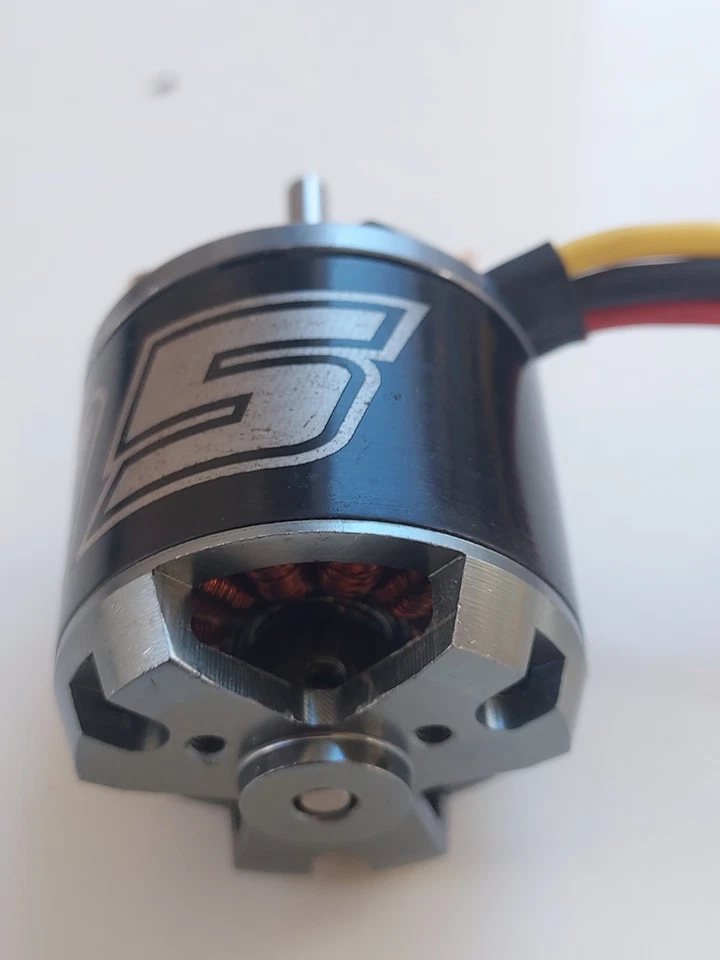 Brushless Motor ø45mm Glocke ø4mm Welle RC Modellbau Flugzeug  35-36  1400KV - Bild 2 von 4