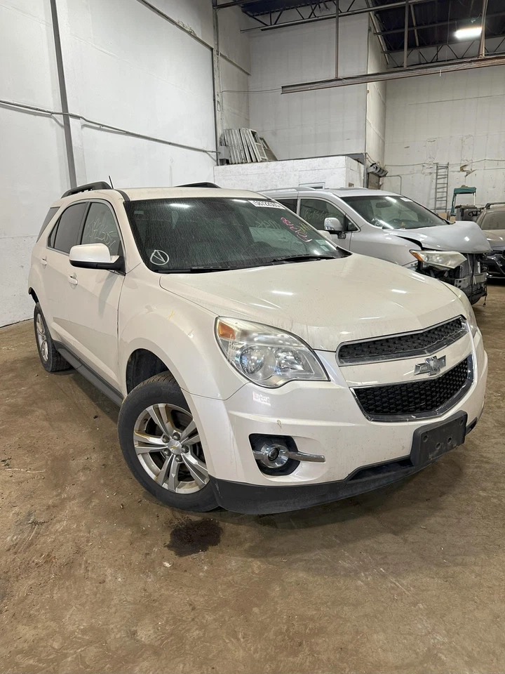 Used Rear Left Door Vent Glass Rear fits: 2014 Chevrolet Equinox w/privacy tint Foto 2 de 4