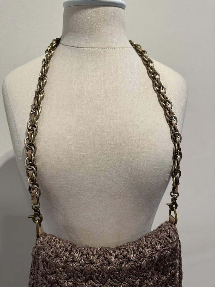 Bolso Elliot Lucca Tejido Crochet Cadena Correa Bloqueo Giratorio Solapa Foto 2 de 4