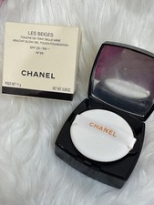 CHANEL Les Beiges Healthy Glow Gel Touch Foundation N 20 SPF 25 0.38oz Model