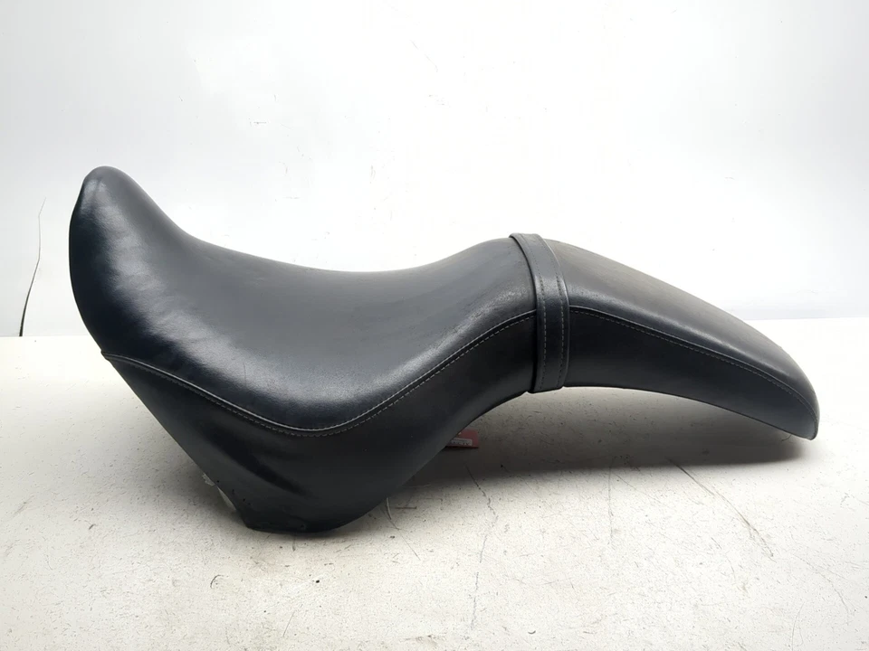 04-09 Asiento de pasajero conductor completo de una pieza Honda VTX1300C VTX 1300 77200-MEM6700 04 Foto 4 de 4