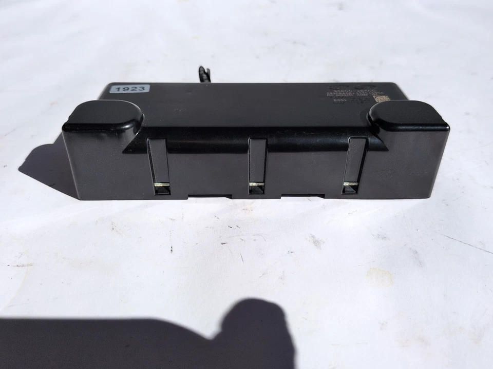 2006-2010 Kia Sportage TPMS module tire pressure monitoring control - Image 3 of 4