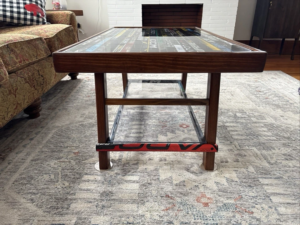 Mesa de centro de pino/epoxi (CT422) Foto 3 de 4