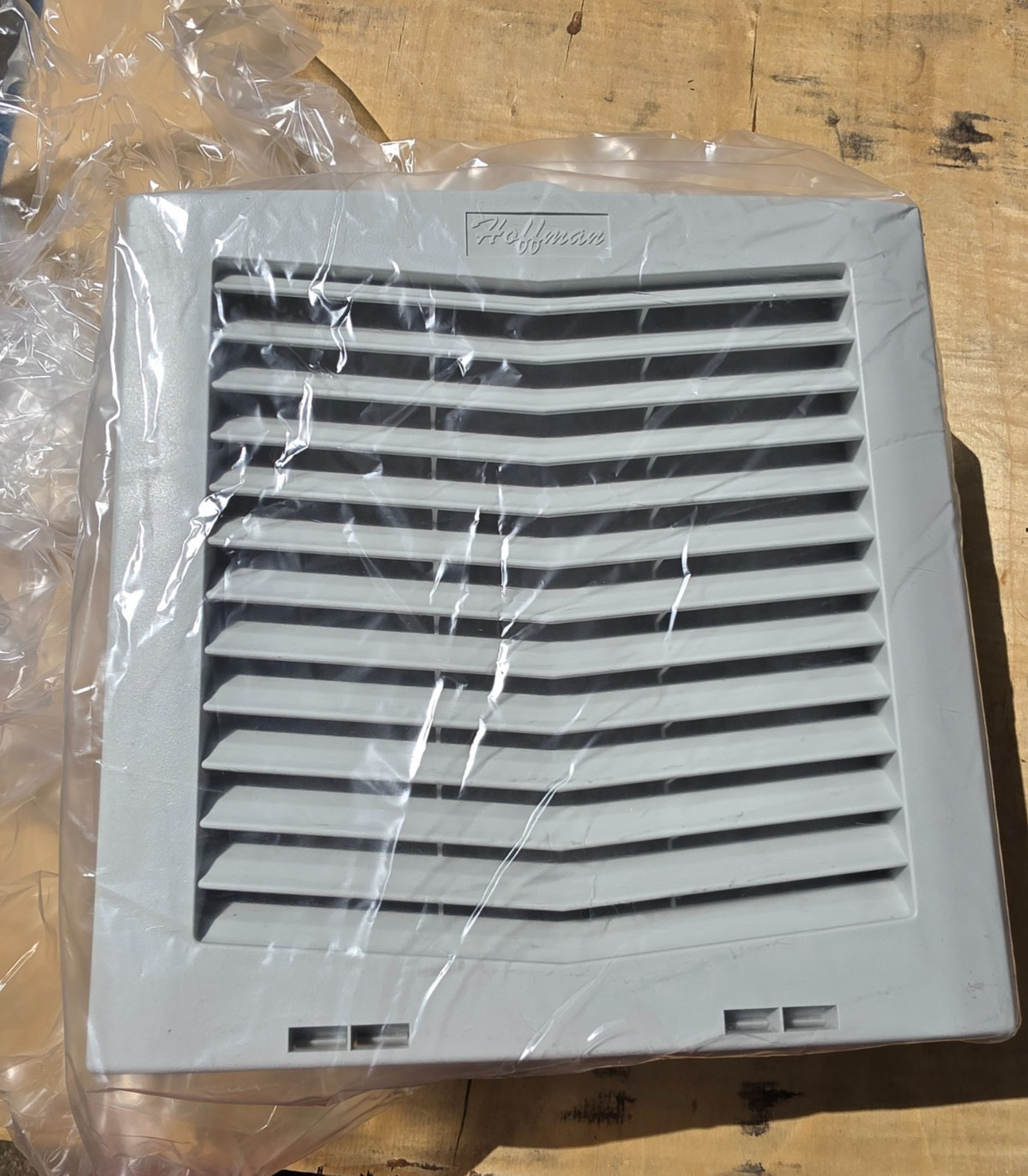 NEW Hoffman HF1016414 Side-Mount Filter Fan 34203 115VAC 159CFM Light Gray Nvent