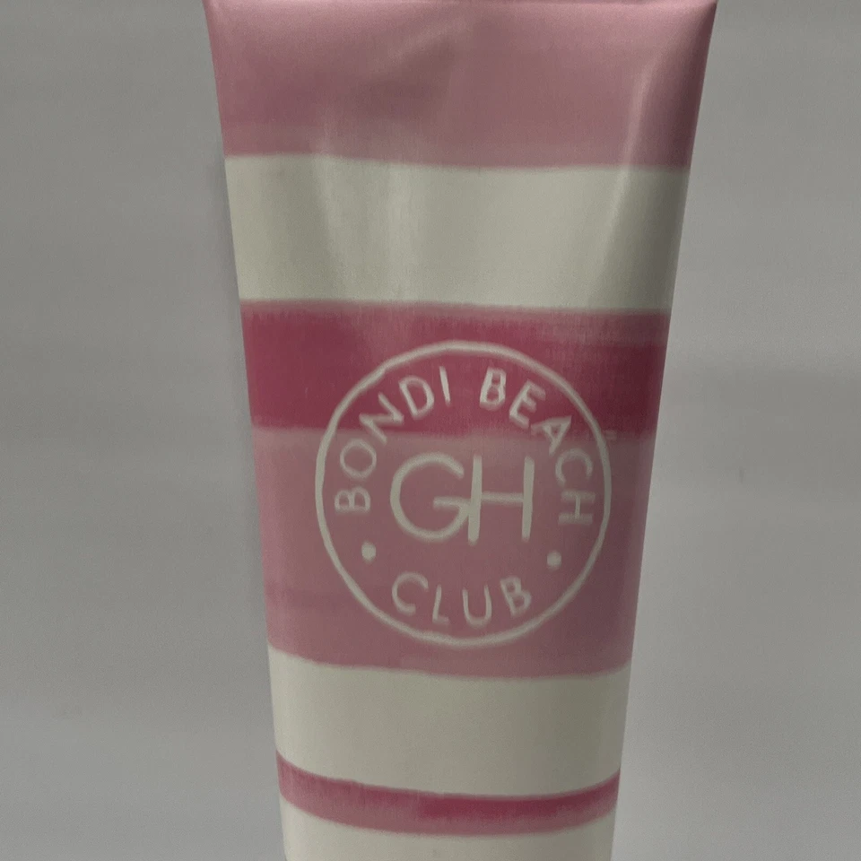 ¡NUEVO! Loción brillante Gilly Hicks After Sun Beach Please - GH Club completa 8,4 oz Foto 2 de 4
