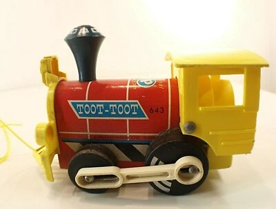FISHER PRICE Jouet à traîner bois plastique TOOT-TOOT 16 cm vintage plastic toy - Photo 1/4
