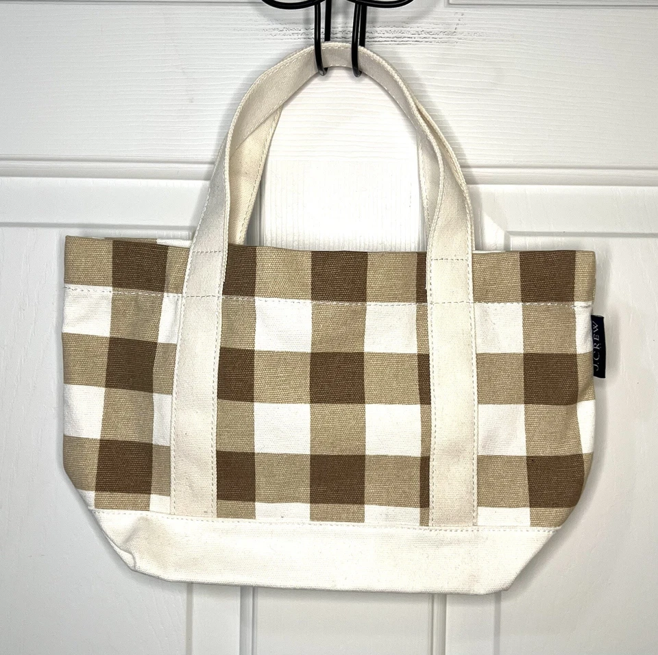 J. Mini bolso de mano Crew estructurado de lona a cuadros 5 1/2" L x 8 1/2" W, 5” mango caída Foto 2 de 4