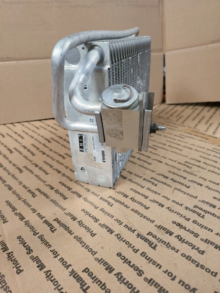 For BMW E46 E83 325Ci 328i M3 X3 A/C Evaporator Core Behr 64118384251 - Image 4 of 4