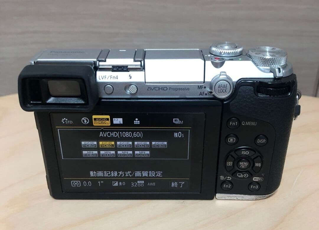 Exc+3 in Box] Panasonic Lumix DMC-GX7 Silver &OLYMPUS 14