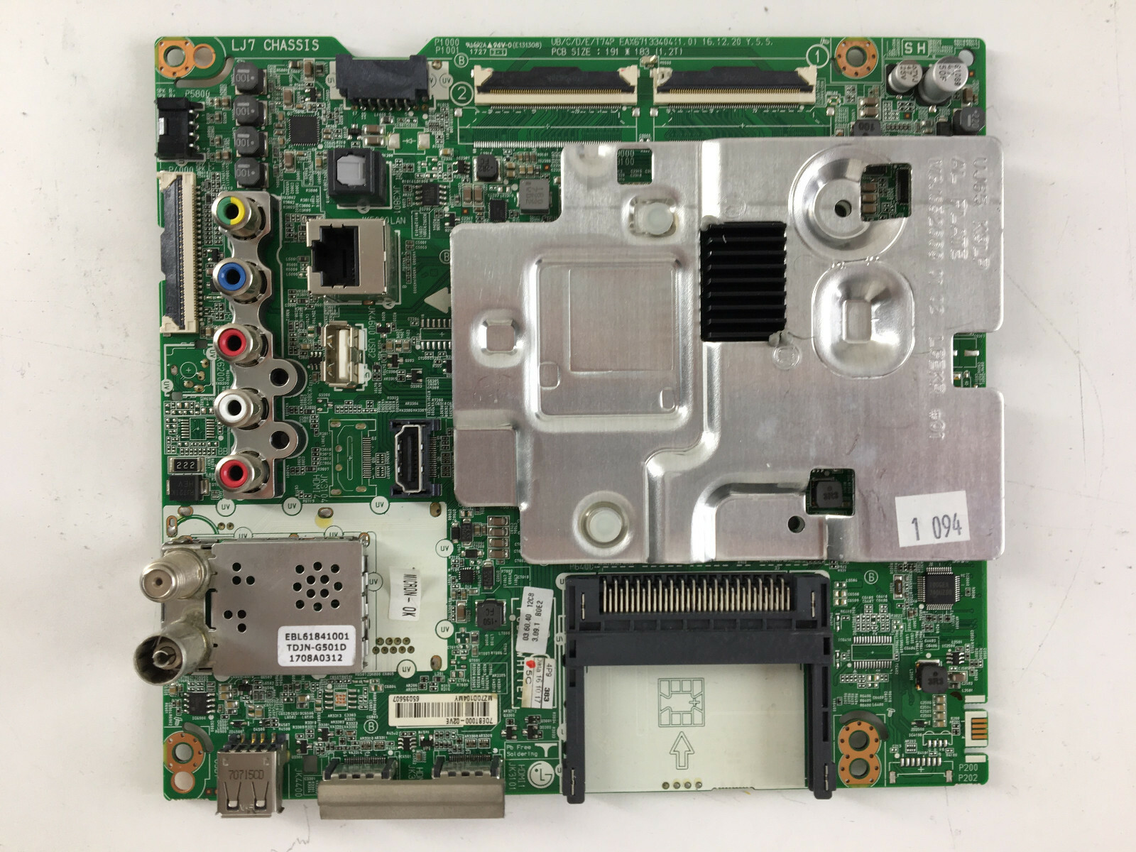 Carte mère EAX67133404 pour réparer l'écran noir de votre TV LG