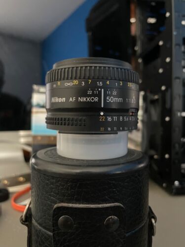 Nikon 50mm 1.8d. Great shape includes leather lens case