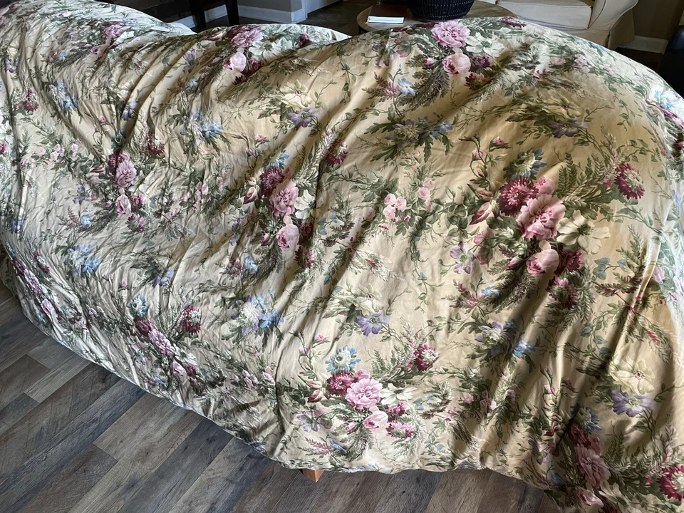 Vintage RARE Ralph Lauren Adriana Floral comforter King 90’s - Image 4 of 4