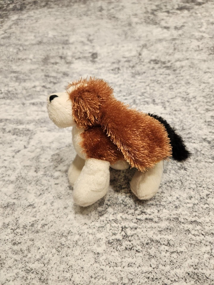 Peluche Ganz Lil' Kinz HS013 Basset Hound - Sin código Foto 2 de 4