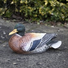 Content Duck Garden Ornament Resin Outdoor Country Wildlife Bird Statue Gift