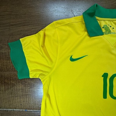 Neymar Jr #10 Brazil Yellow Size L Nike Soccer Jersey Polo Shirt