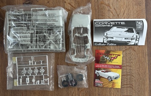Preowned 1:25 AMT Plastic Model Kit 1996 Corvette Convertible 31831 - Picture 8 of 8