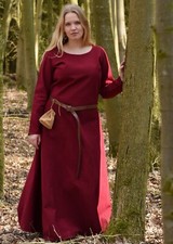 Schlichtes Mittelalterkleid aus festem Canvas, weinrot