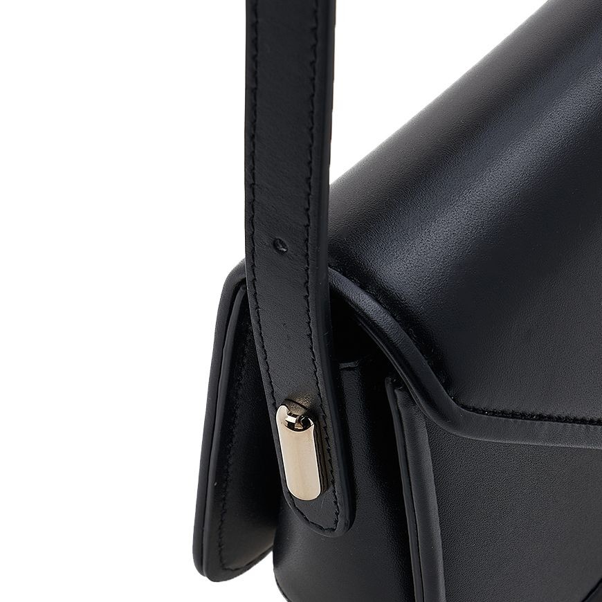 Valentino V Logo Shoulder Bag 121051927 image 8