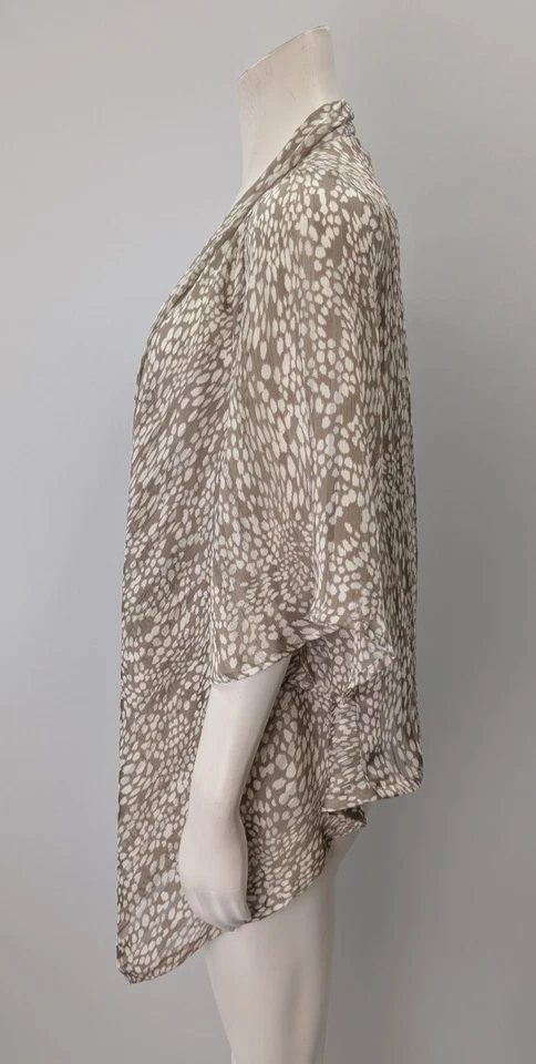 Blusa para mujer AB Studio talla S beige blanco estampado transparente frente abierto kimono Foto 3 de 4